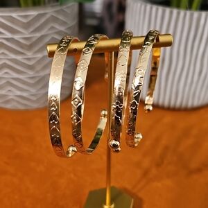 Fashion Jewelry Gold Engraved Bracelet Set